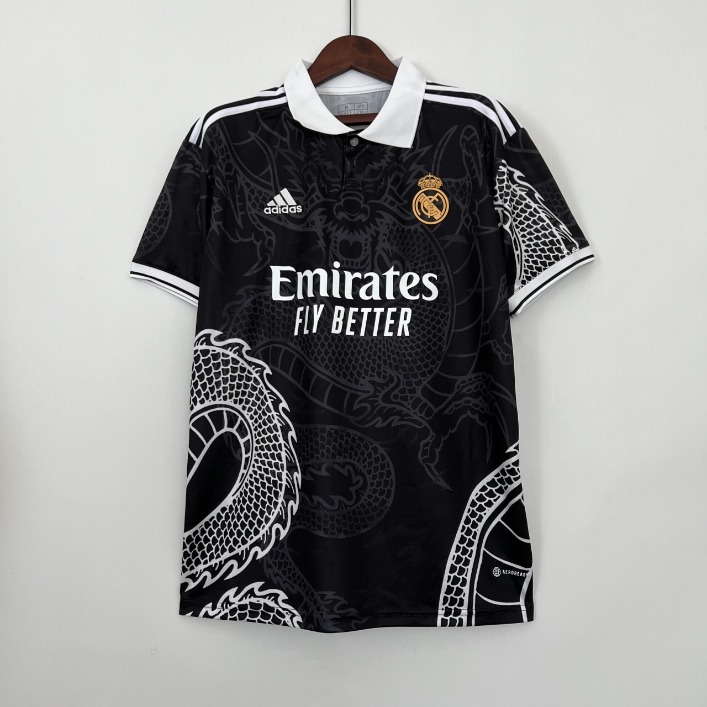 Real Madrid Breekt Met De Tradities Met Roze shirt